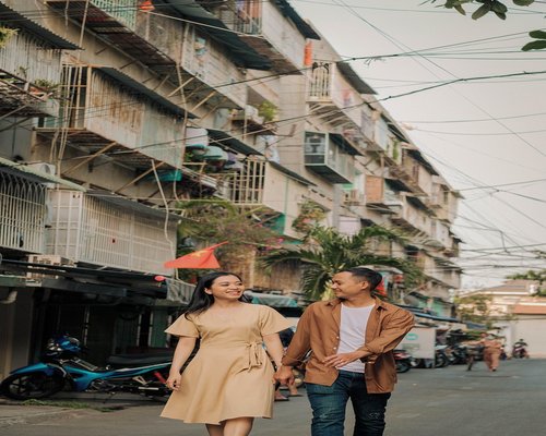 Walking in urban city environment